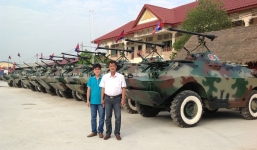 Campuchia giao hàng triệu USD cho nông dân chế xe tăng, ta có làm được không? 